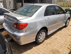 Toyota Corolla LE 2005 Silver
