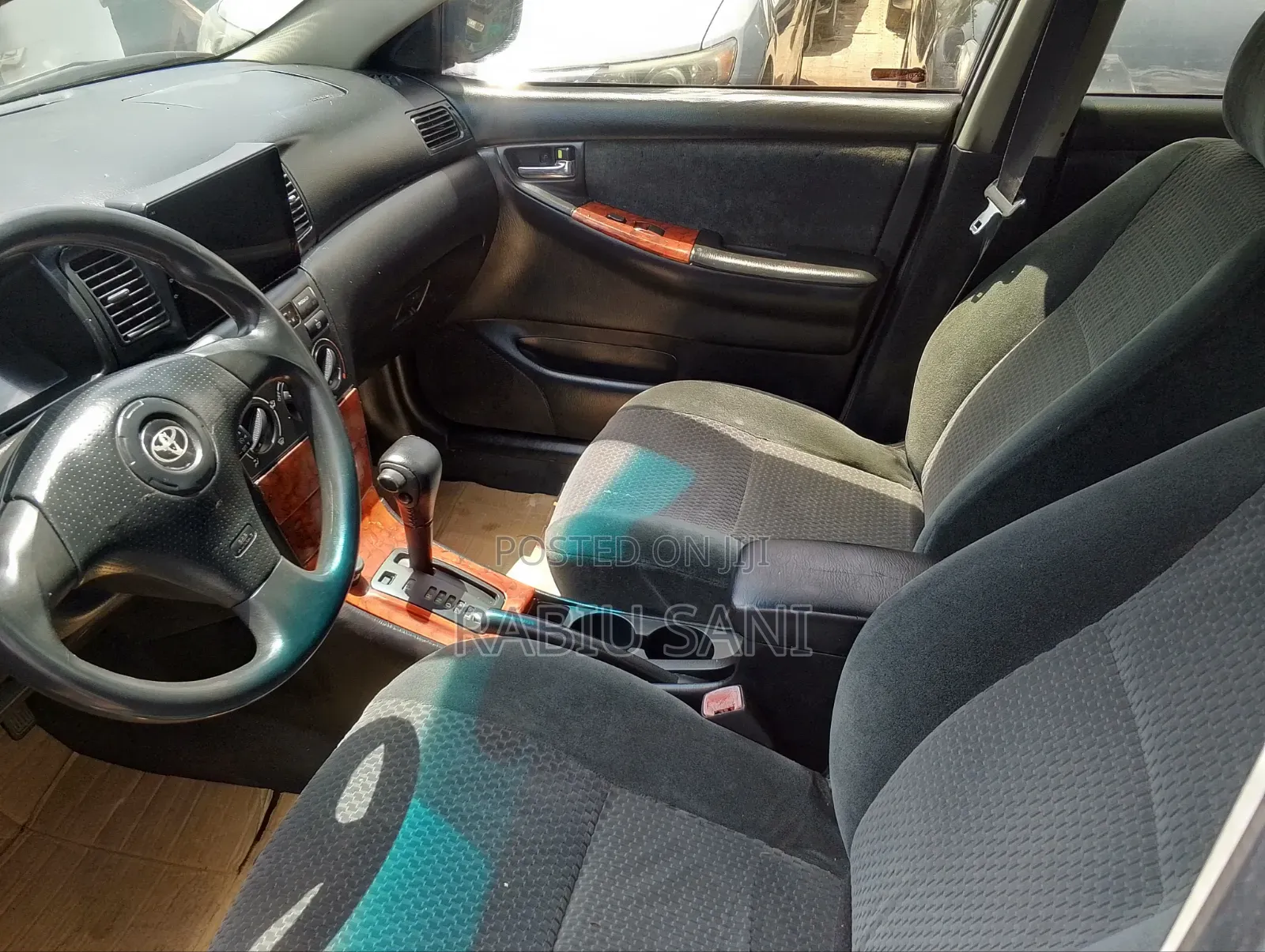 Toyota Corolla LE 2005 Silver