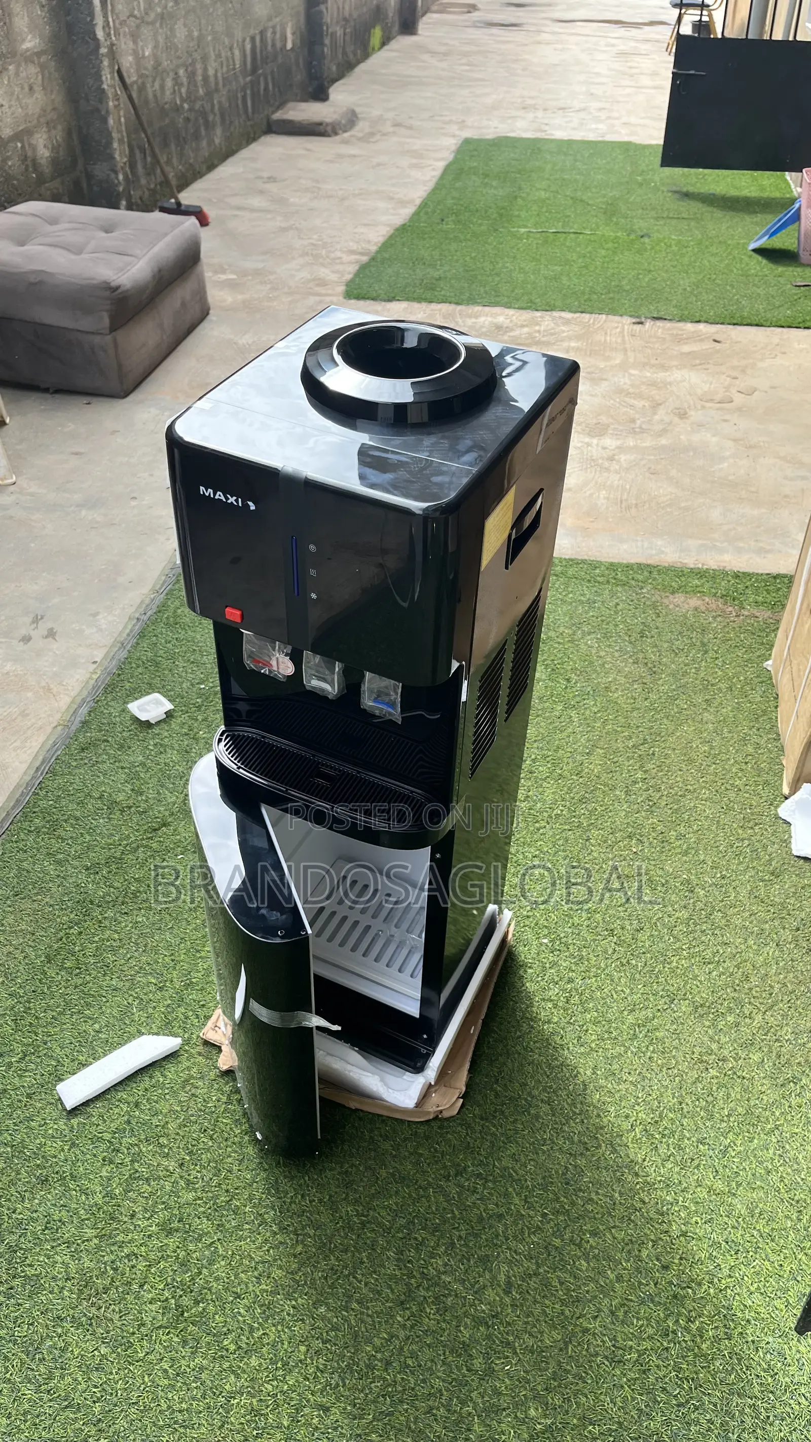 Maxi Water Dispenser Yl2382s-B – Efficient Hot and Cold Water Unit