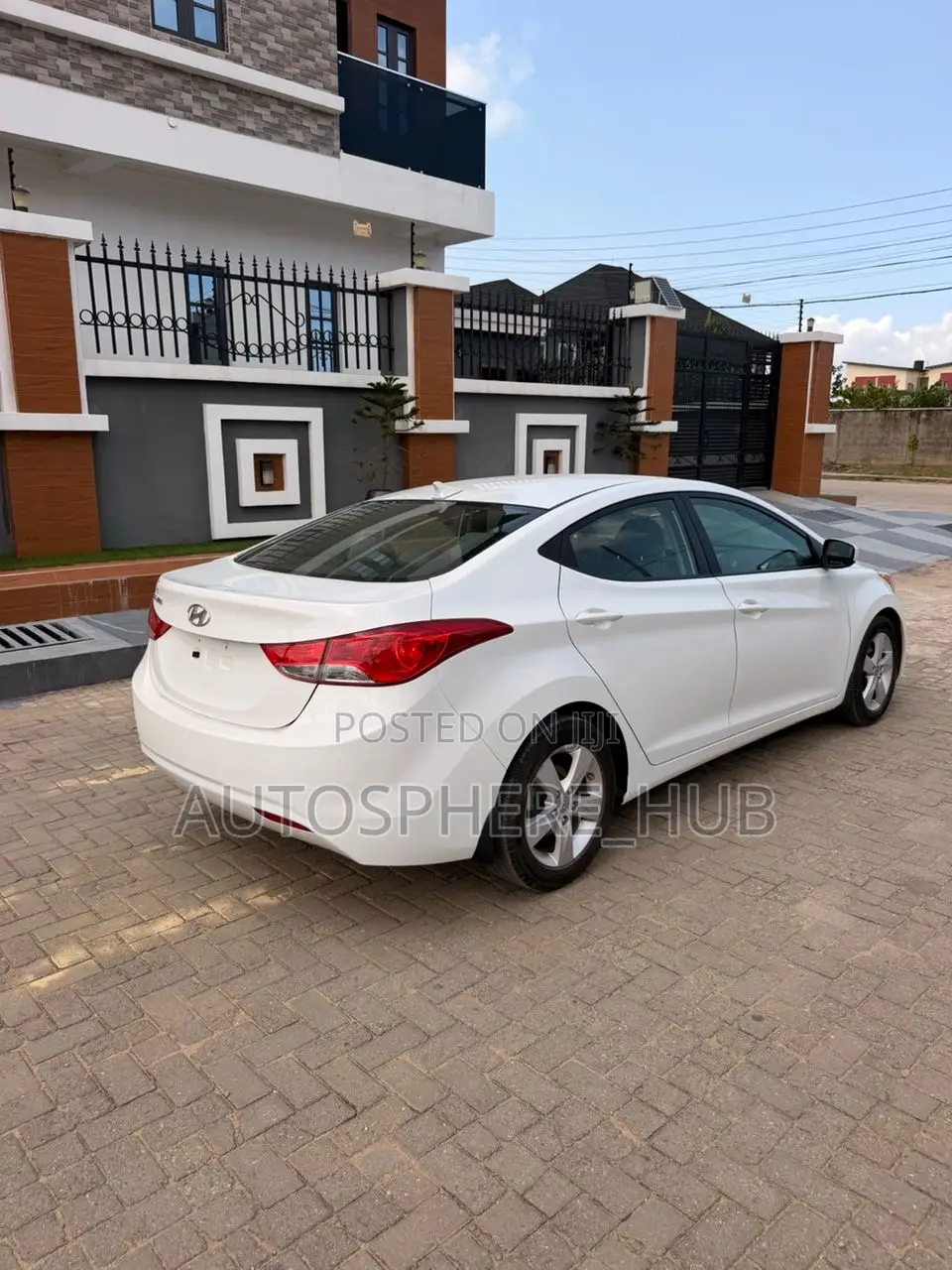 Hyundai Elantra 2013 White