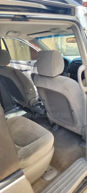 Toyota Sienna 2005 Gray