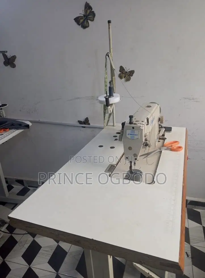 Straight Sewing Machine