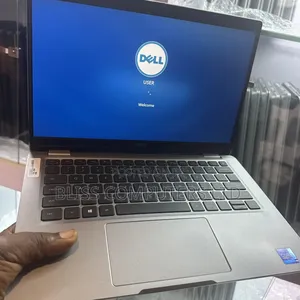 Laptop Dell Latitude 5320 32GB Intel Core i7 SSD 256GB