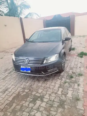 Volkswagen Passat 1.8 Sport Sedan 2012 Black