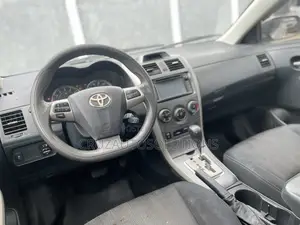 Toyota Corolla S 4dr Sedan (1.8L 4cyl 4A) 2012 Silver