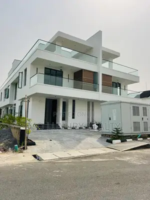 5bdrm Duplex in Ikate for sale