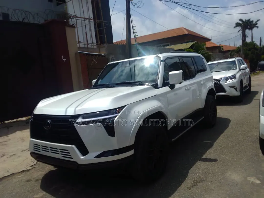 Lexus GX 2025 White