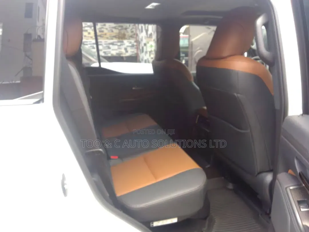 Lexus GX 2025 White