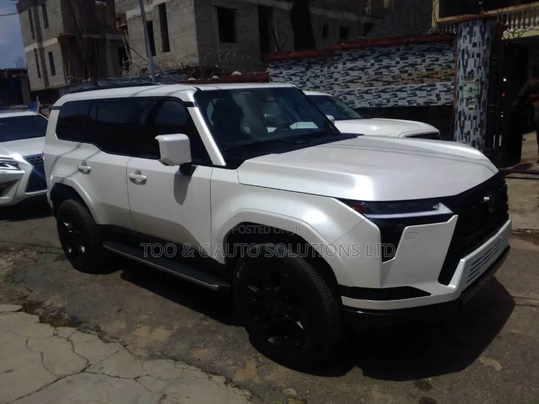 Lexus GX 2025 White