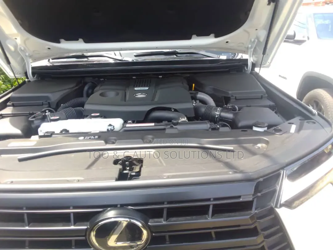 Lexus GX 2025 White