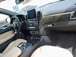 Mercedes-Benz GLS-Class 2017 Black