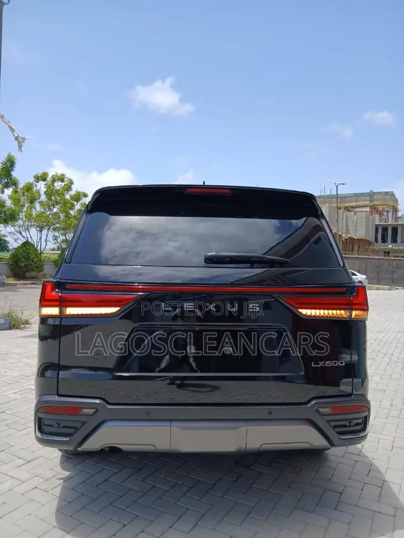 Lexus LX 600 2023 Black