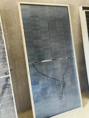 650watts 156cell Original Jinko Solar Panel