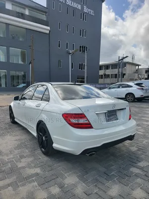 Mercedes-Benz C300 Luxury 4Matic Sedan AWD (3.0L 6cyl 7A) 2012 White