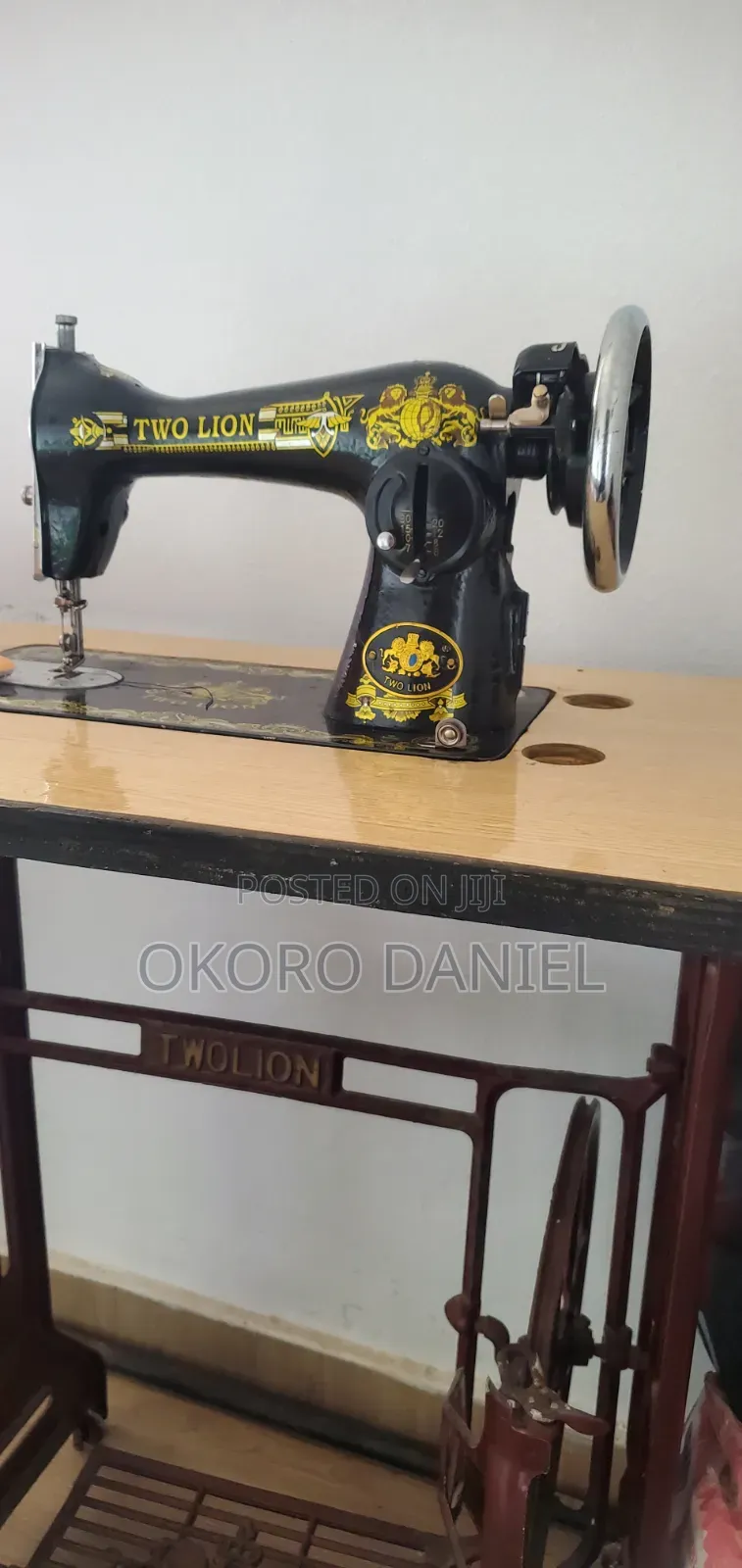 Two Lion Sewing Machine