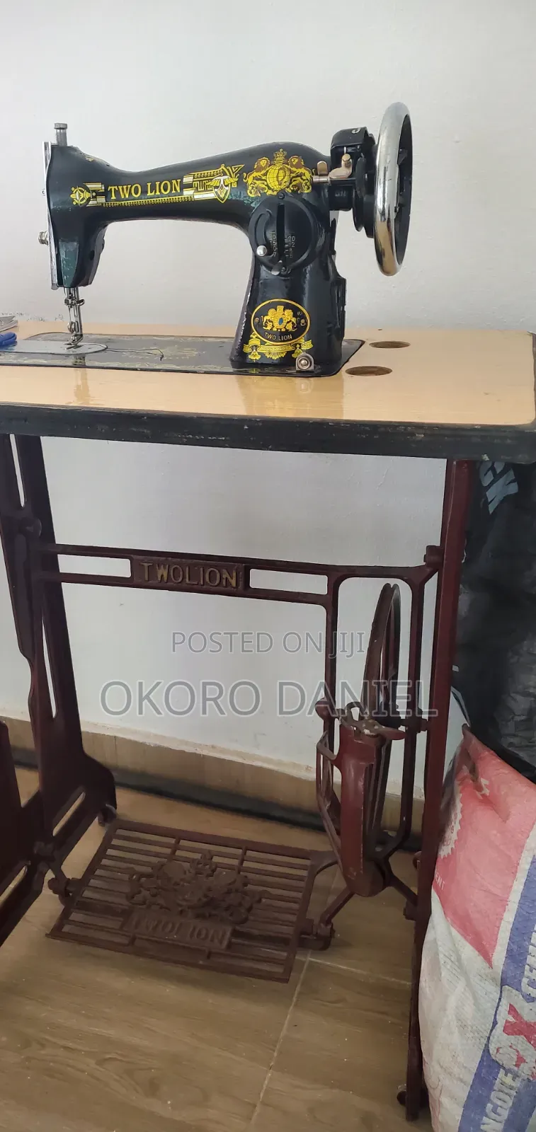 Two Lion Sewing Machine