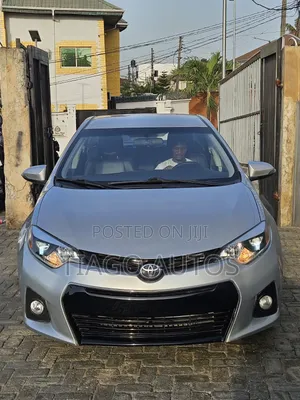Toyota Corolla S 4dr Sedan (1.8L 4cyl CVT) 2015 Silver