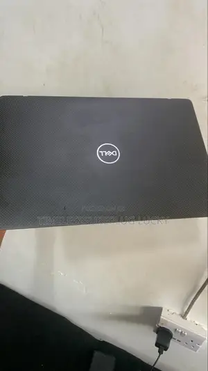 Laptop Dell Latitude 7400 8GB Intel Core i5 SSD 256GB