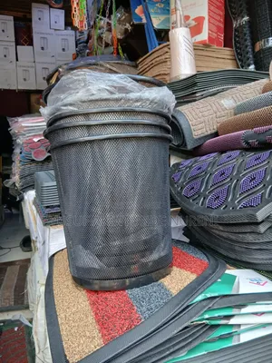 Sweet and Adorable Small Waste Bin