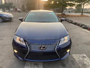 Lexus ES 2014 Blue