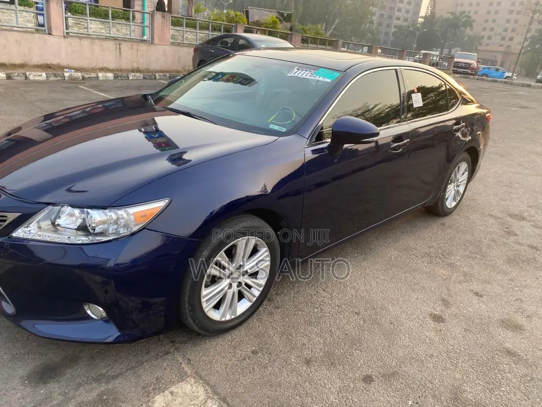 Lexus ES 2014 Blue