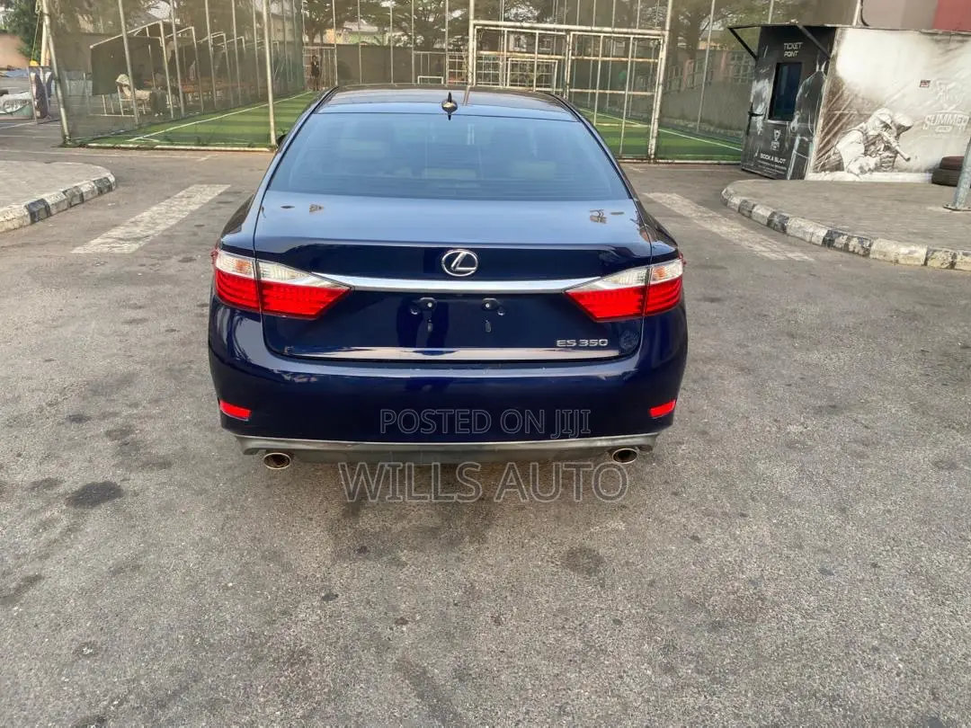 Lexus ES 2014 Blue