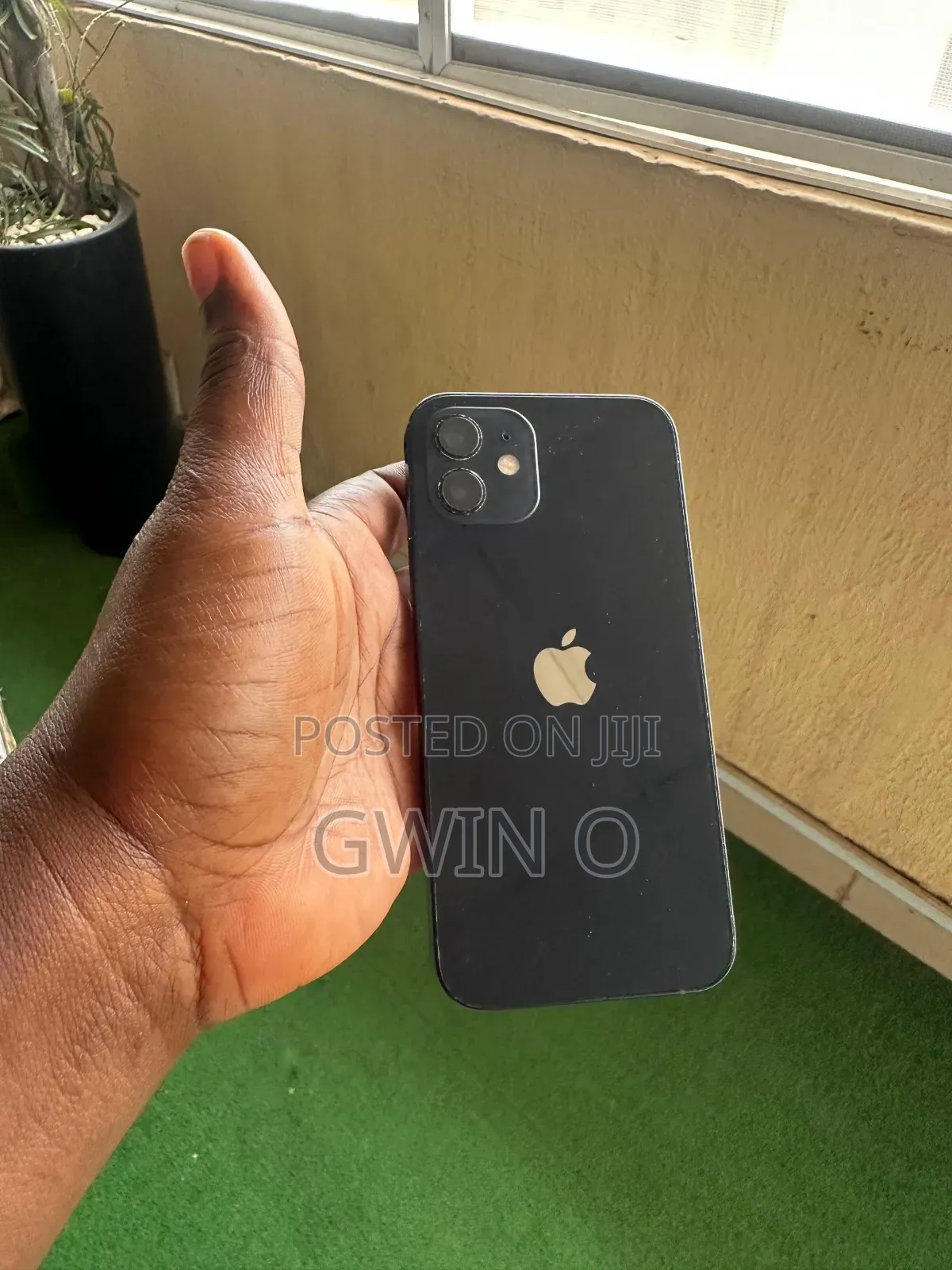 Apple iPhone 12 64 GB Black