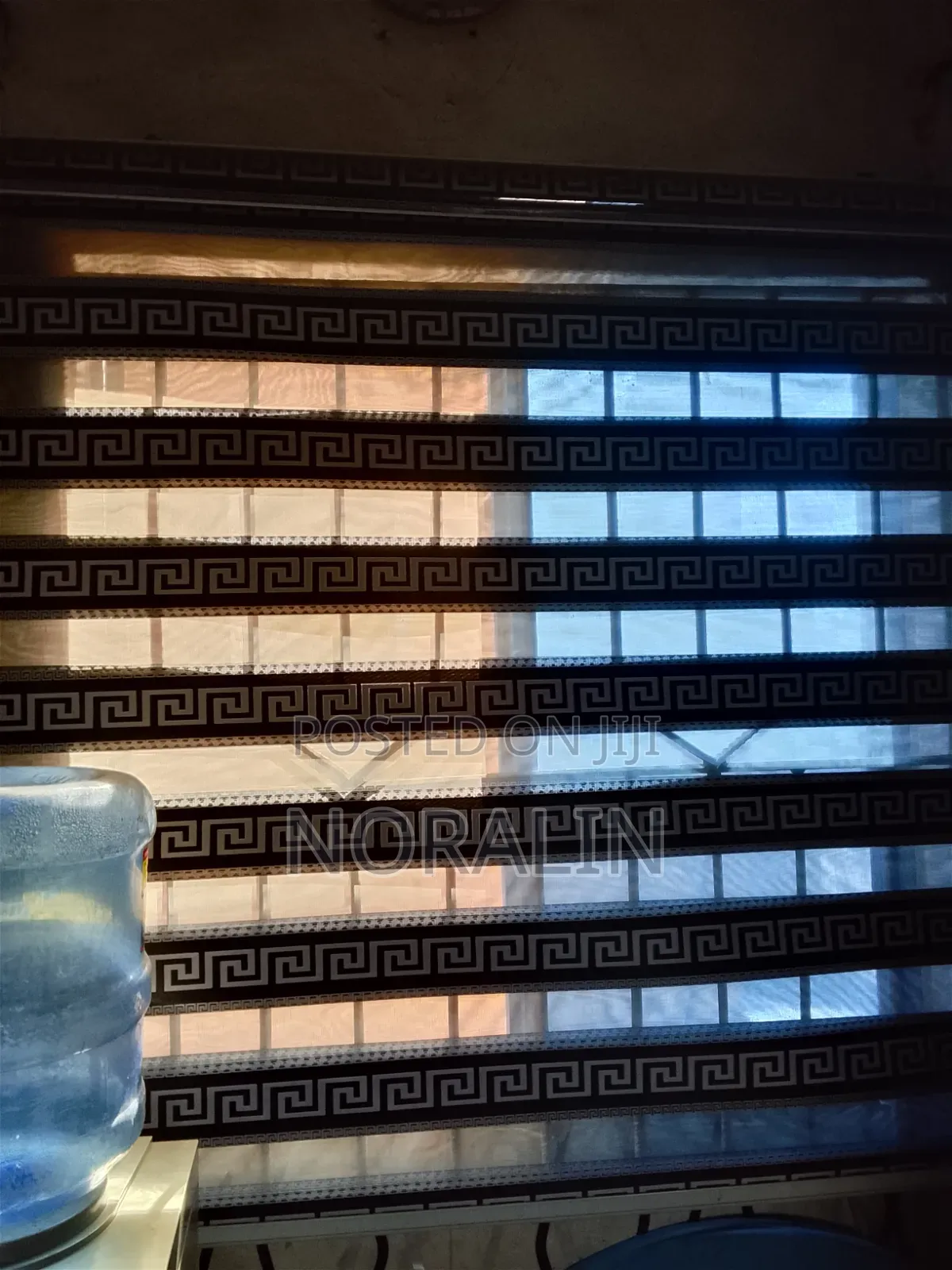 2 Windows Blinds for Sale.