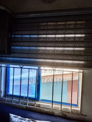 2 Windows Blinds for Sale.