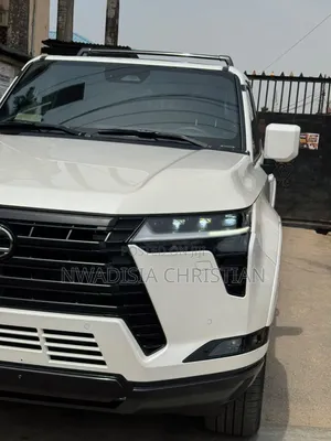 Lexus GX 2025 White