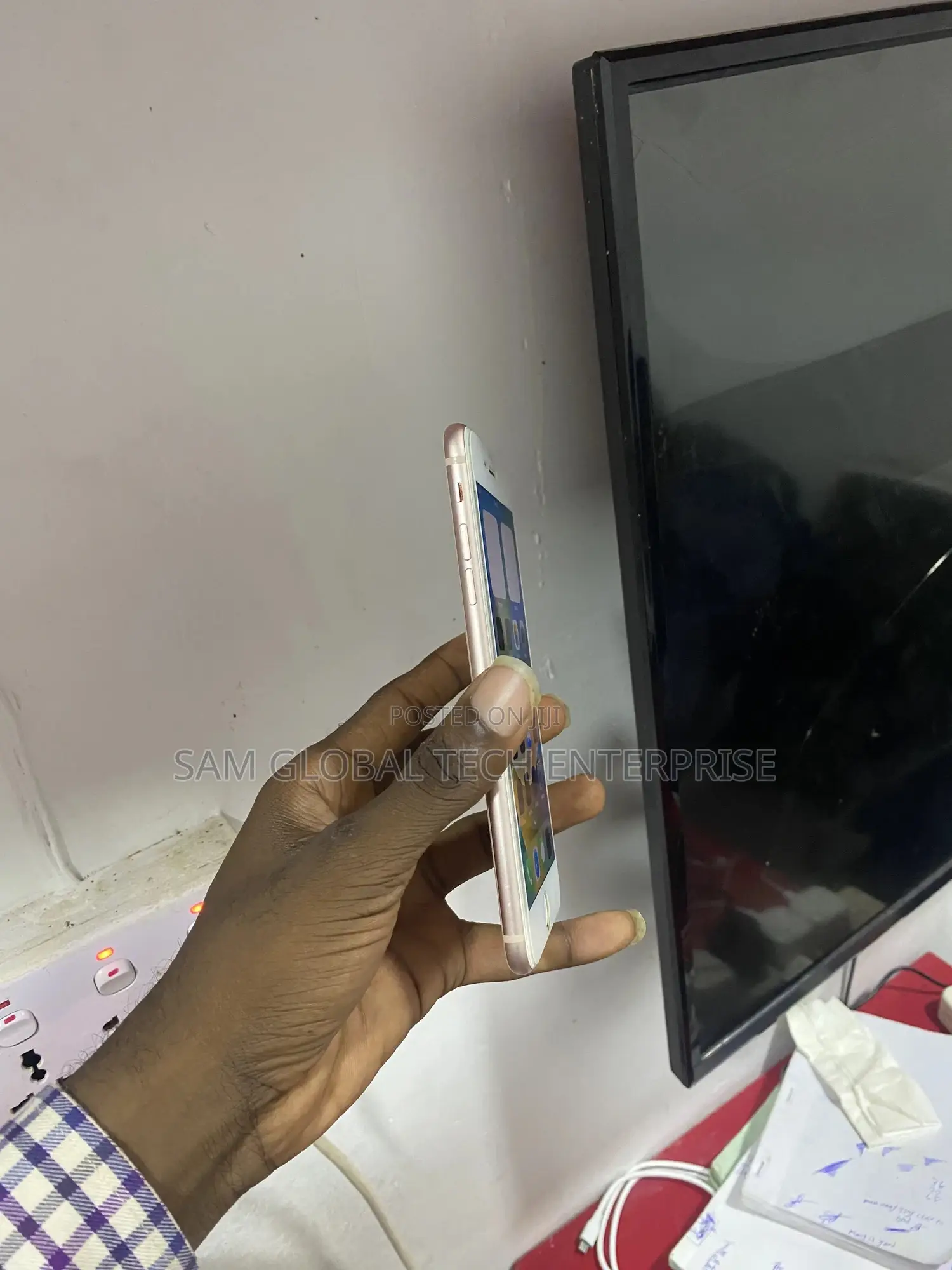 Apple iPhone 8 Plus 64 GB Gold