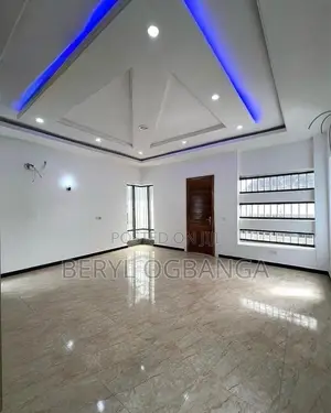 5bdrm Duplex in Lekki Phase 2 for rent