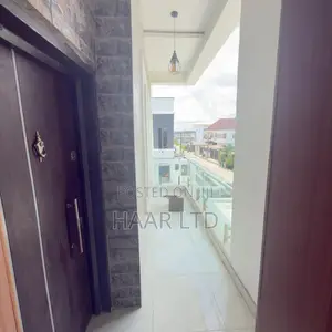 5bdrm Duplex in Ikota for rent