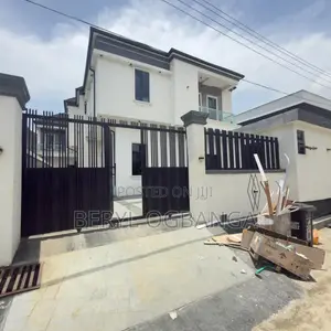 5bdrm Duplex in Ikota for rent