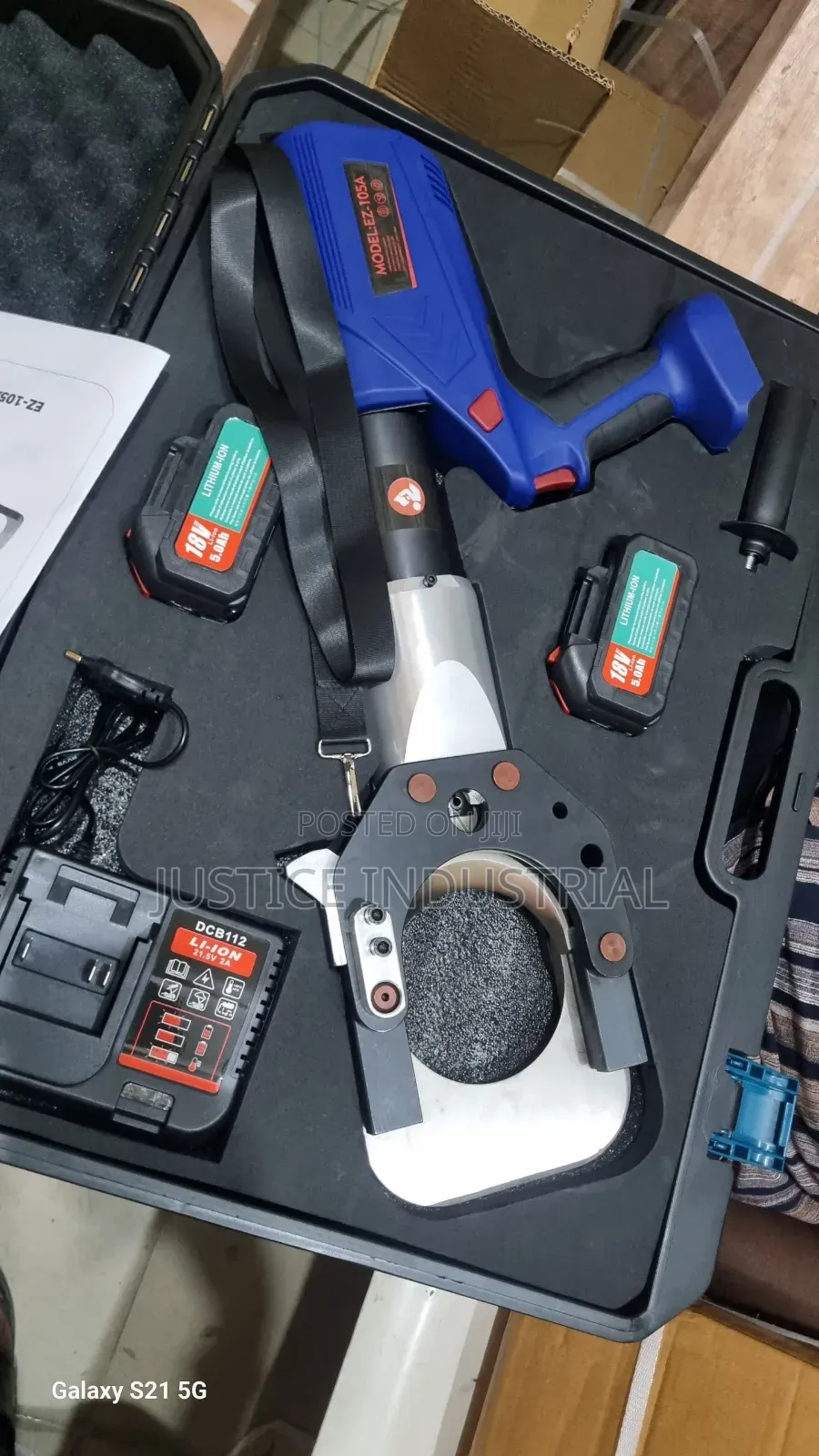 Cordless Rechargeable Cable Cutting Machine