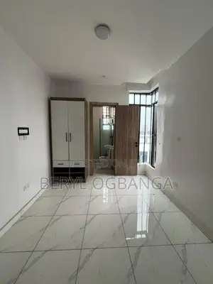 2bdrm Apartment in Chevron for sale