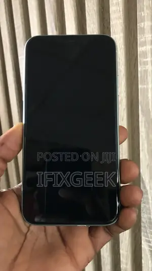 Apple iPhone 11 64 GB
