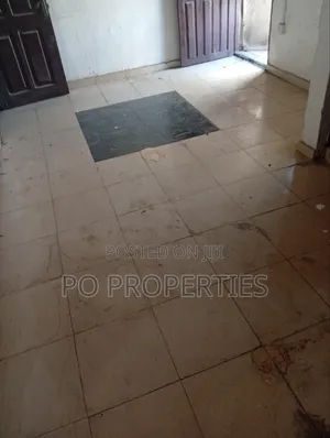 Mini Flat in Off Lawanson for rent