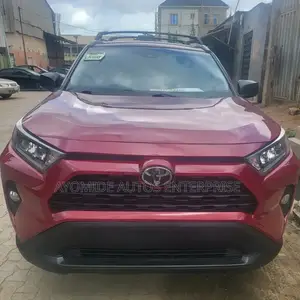 Toyota RAV4 2020 Red