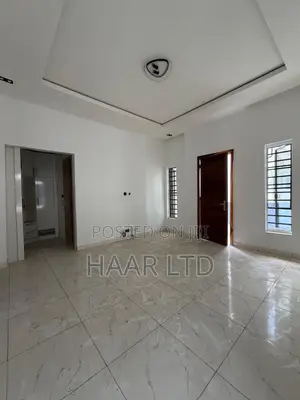 4bdrm Duplex in Lekki Phase 2 for rent