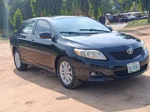 Toyota Corolla 2010 Black