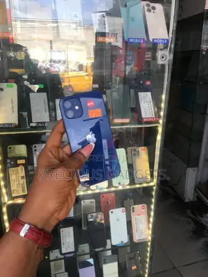 Apple iPhone 12 64 GB