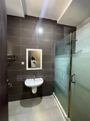 5bdrm Duplex in Ikate for rent