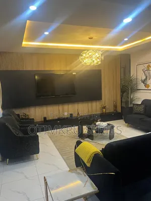 Tastefully Furnished 2 Bedroom Short-Let Apartment