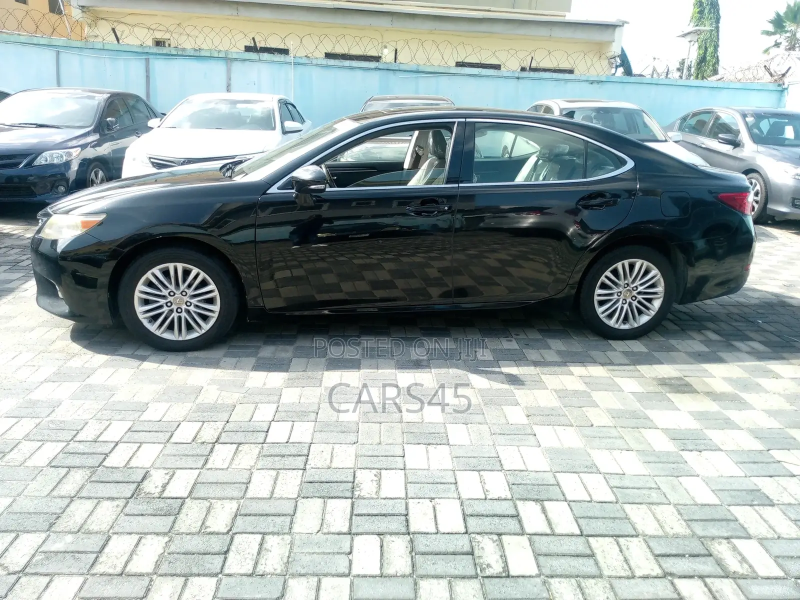 Lexus ES 2013 Black