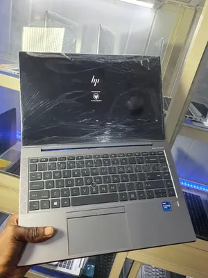 Laptop HP ZBook Firefly G8 16GB Intel Core i7 SSD 512GB