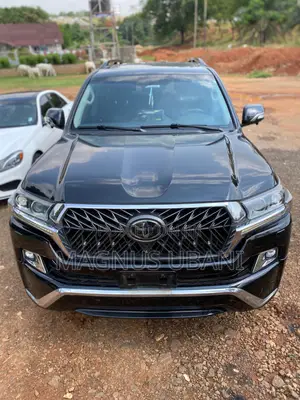 Toyota Land Cruiser 5.7 V8 VXR 2018 Black