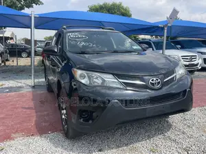 Toyota RAV4 LE 4dr SUV AWD (2.5L 4cyl 6A) 2015 Black