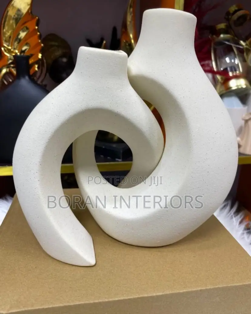 Luxury Abstract Interlocking Ceramic Vase Set