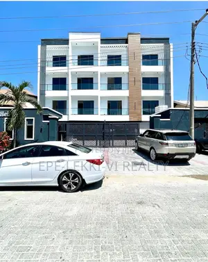 3bdrm Apartment in Lekki for sale